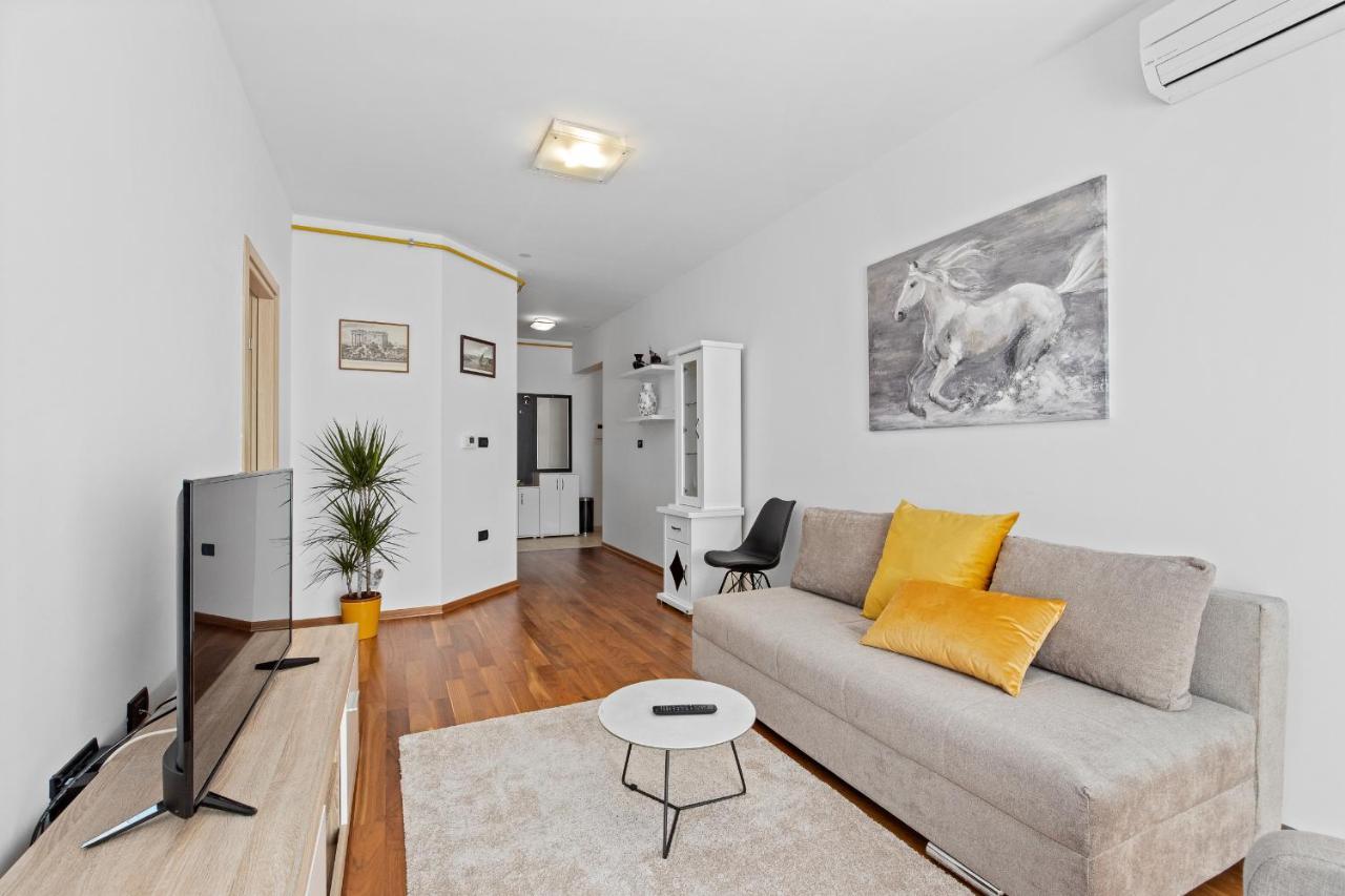 Feniks Fazana Apartman المظهر الخارجي الصورة